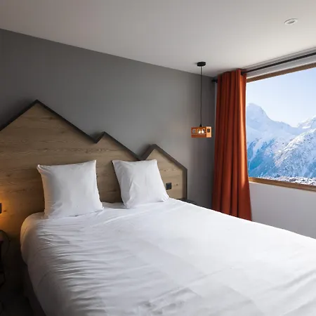 Hotel Base Camp - Les 2 Alpes 3*