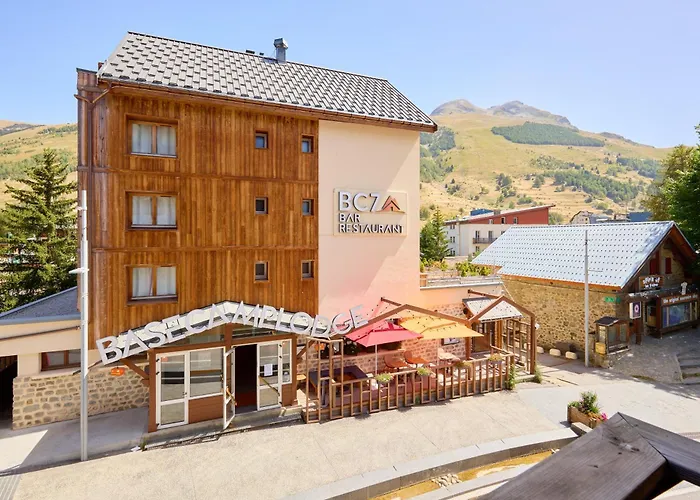 Отель Base Camp - Les 2 Alpes