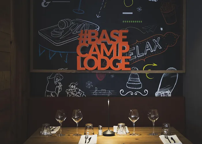 Отель Base Camp - Les 2 Alpes